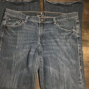 New York & Co Jeans